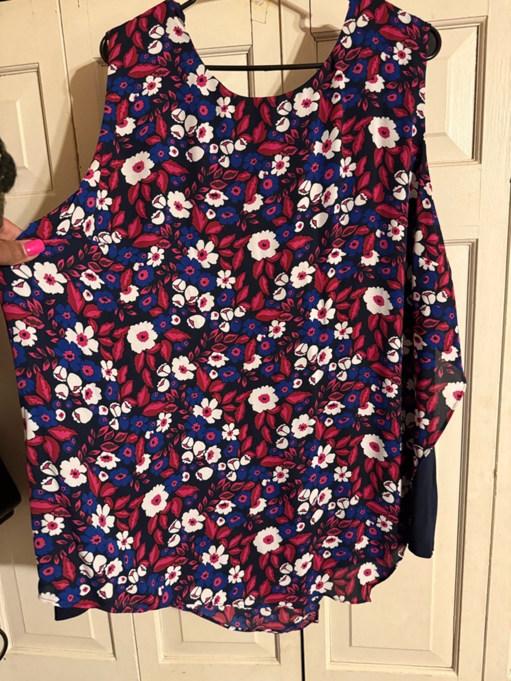 Roz & Ali Navy Floral Sleeveless Blouse